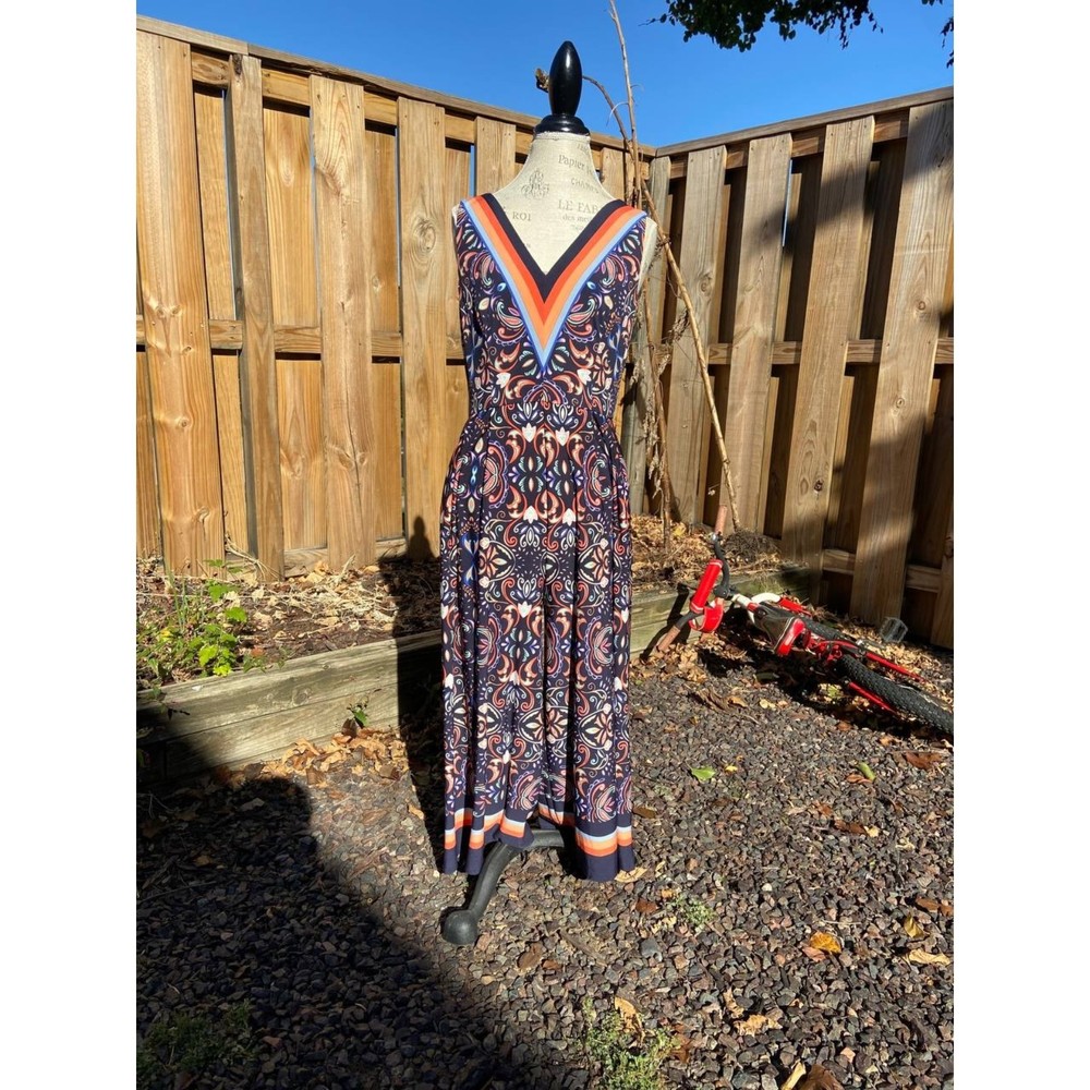 Vince Camuto Navy V-Neck Printed Jumpsuit Size 8